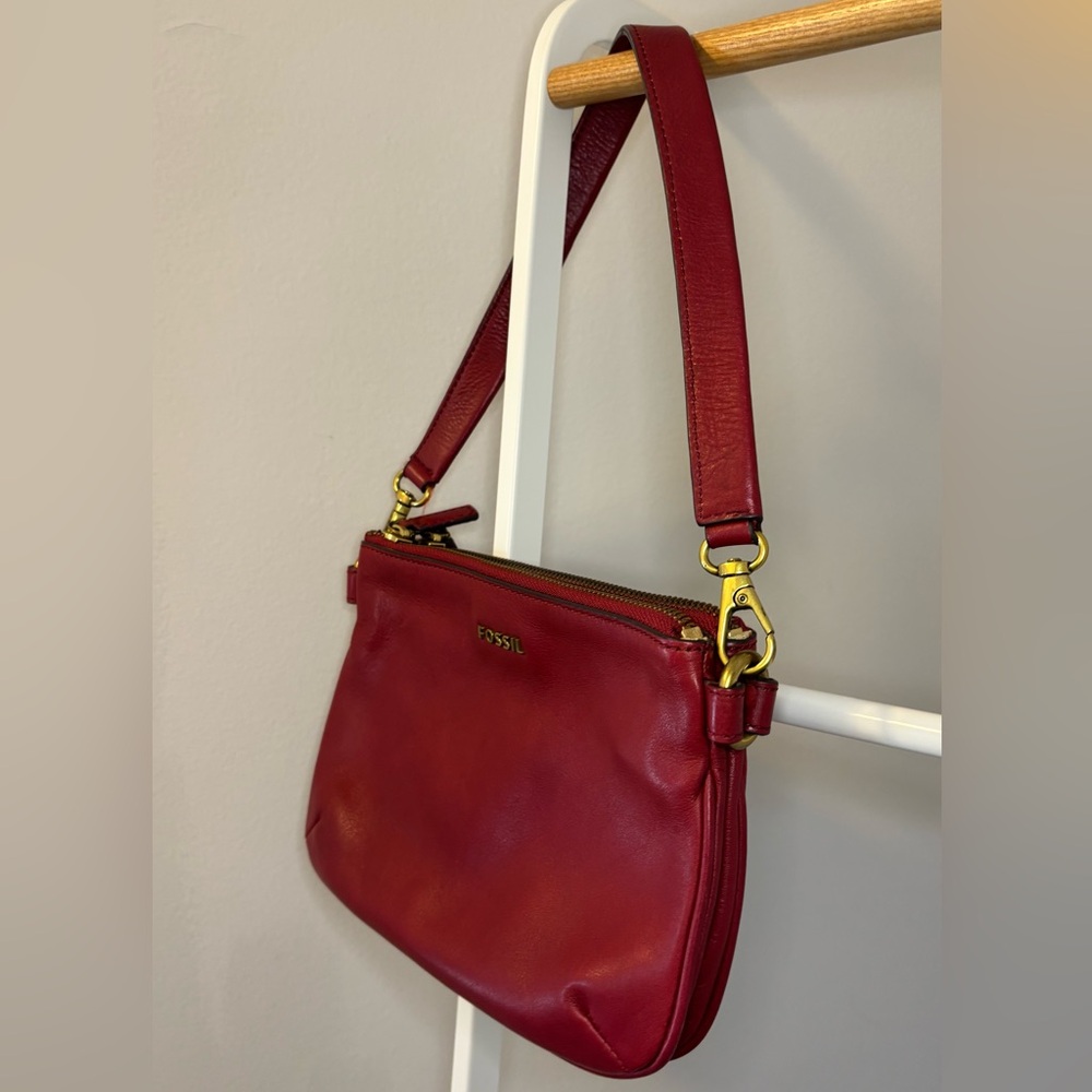 Fossil Red Leather Purse - Picture 6 of 16